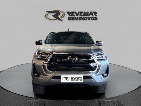 TOYOTA HILUX 2.8 D-4D TURBO DIESEL CD SRX 4X4 AUTOMÁTICO TOYOTA HILUX 2.8 D-4D TURBO DIESEL CD SRX 4X4 AUTOMÁTICO